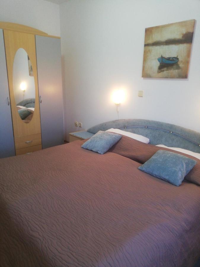 Guest House Surina Rupa Extérieur photo