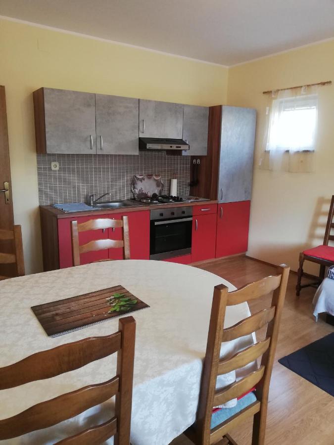 Guest House Surina Rupa Extérieur photo