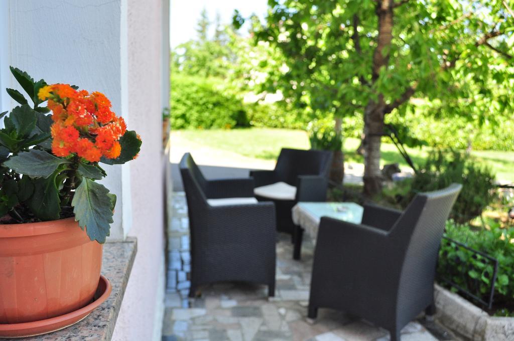 Guest House Surina Rupa Chambre photo